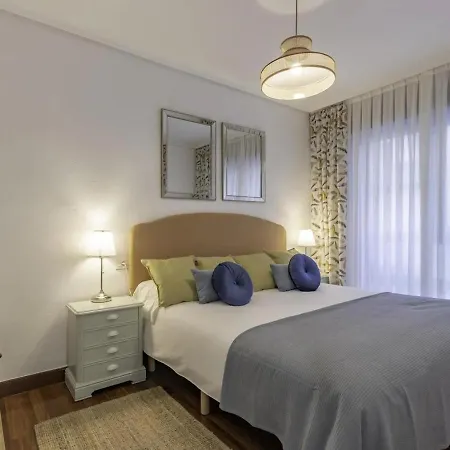 Elegant In Getxo * Las Arenas (Getxo)